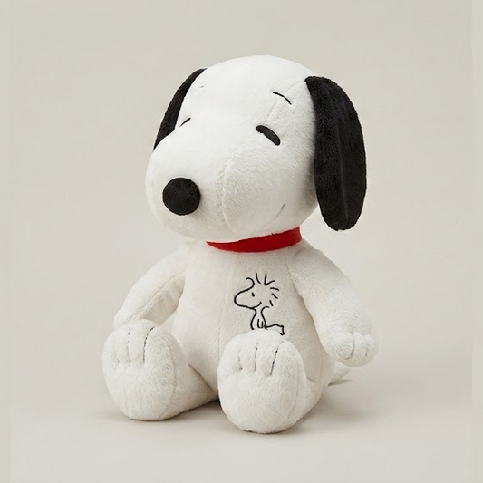 
SleepyBuddy™ – Oddychający Pluszak z Kołysankami i Delikatnym Światłem 🐶💤